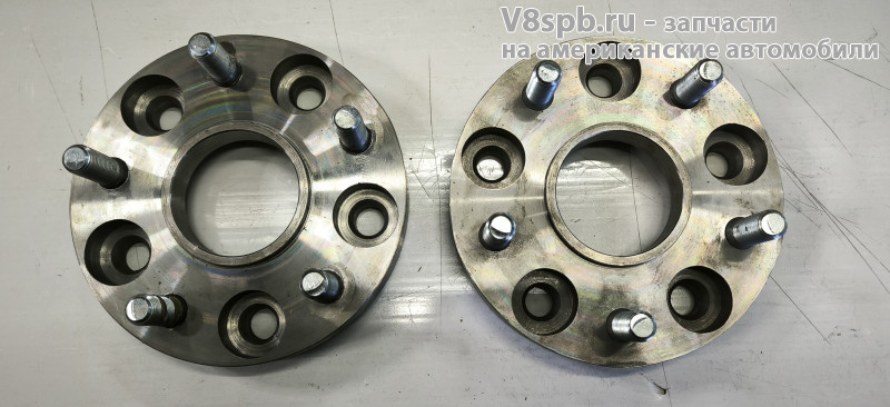 ALM-1130K Проставка колесная WK2 !!! после 2011-  толщина 30мм !!! шпильки 14мм(комплект 2 шт.)