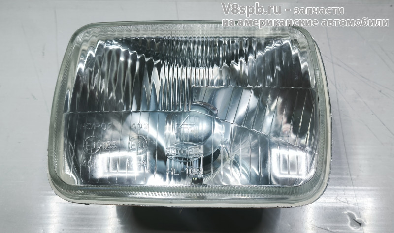 990009E Фара основная универсальная 142х200